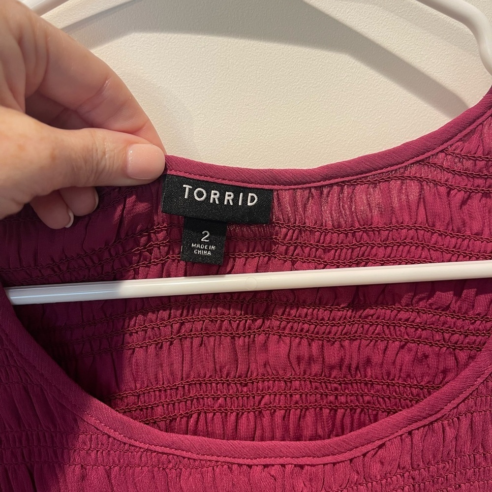 Torrid Women's Pink Smocked Top size 2.
0028 - Picture 3 of 3